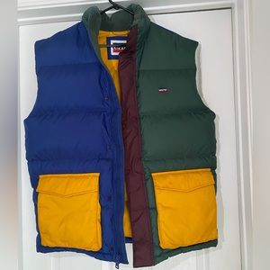 Levi’s Puffer Vest